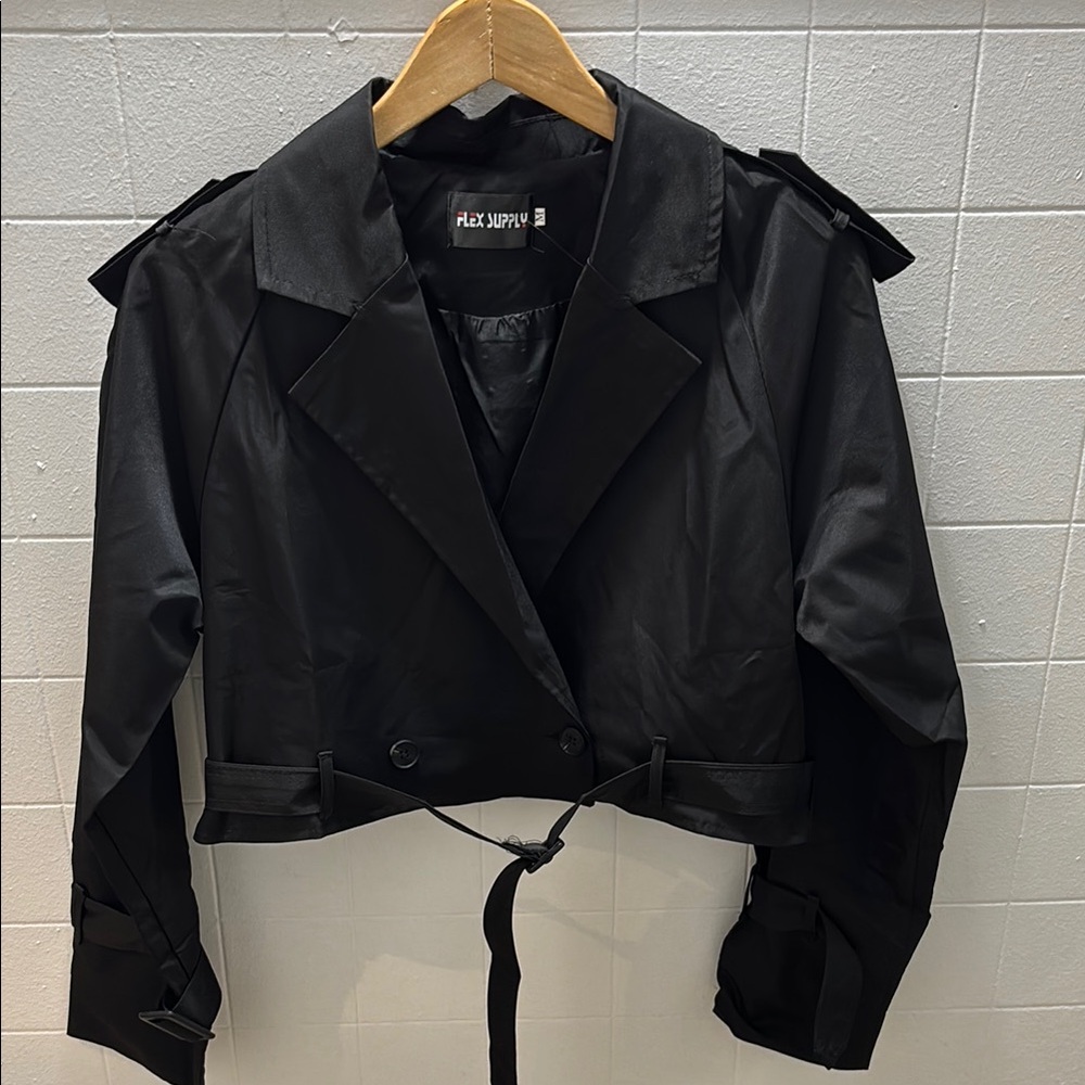 Black Trench Coat with Wide Lapel and Drawstring Hem